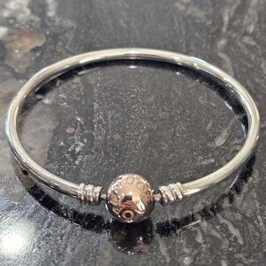 PANDORA Sterling Silver Bangle w/ Pandora Rose Clasp No. 580713 Size 6.7 inches